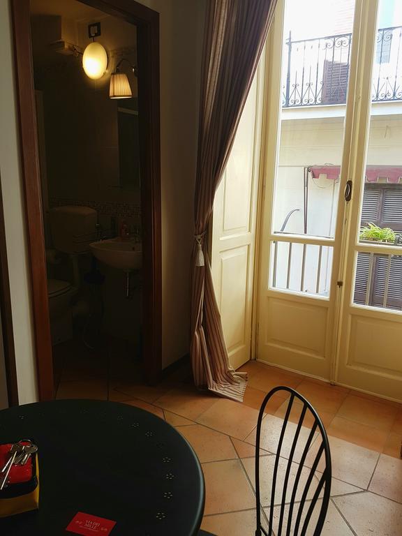 B&B Via Dei Mille 那不勒斯 外观 照片