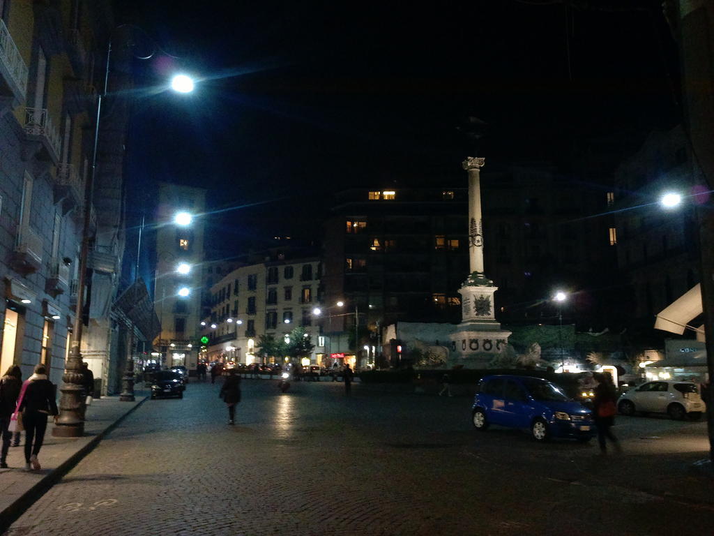 B&B Via Dei Mille 那不勒斯 外观 照片